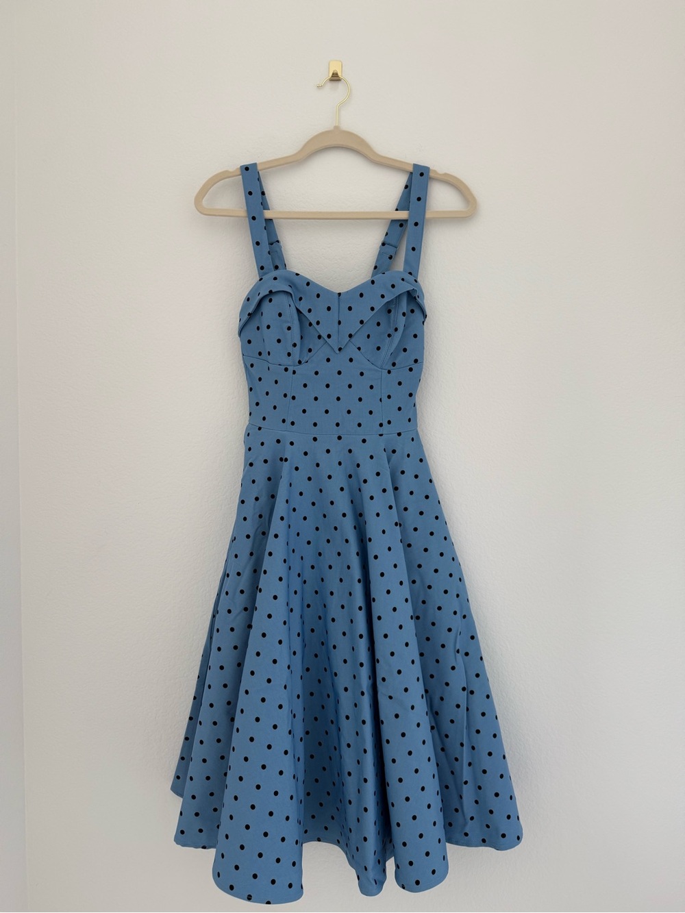 MANEATER SWING DRESS IN SUNSET BLUE POLKA DOT - VIXEN BY MICHELINE PITT - Picture 2 of 2